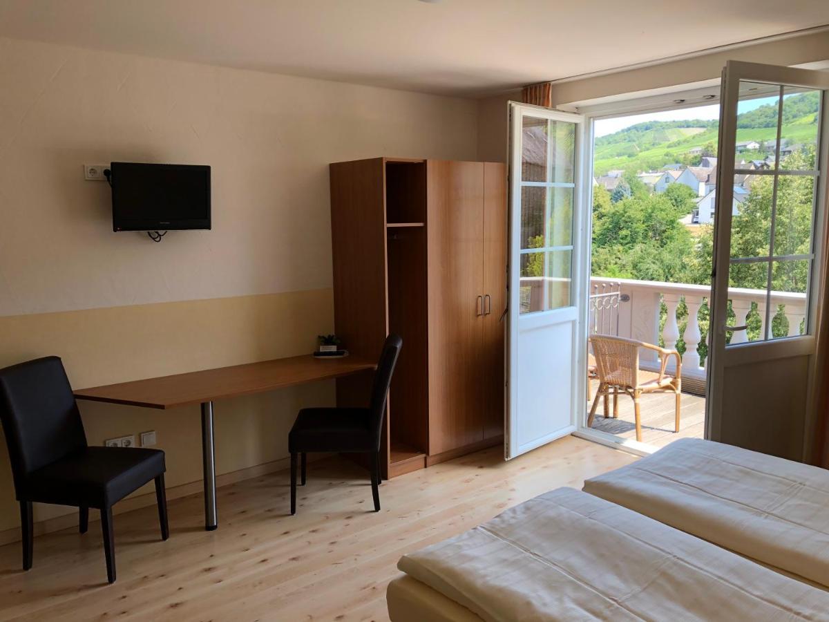 Hotel & Restaurant Bruehler Hof Wintrich Zewnętrze zdjęcie