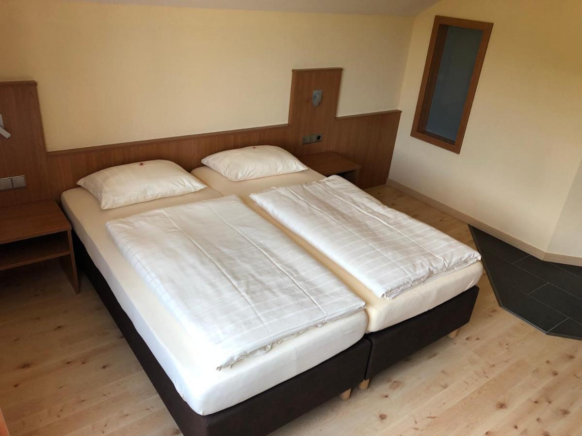 Hotel & Restaurant Bruehler Hof Wintrich Zewnętrze zdjęcie