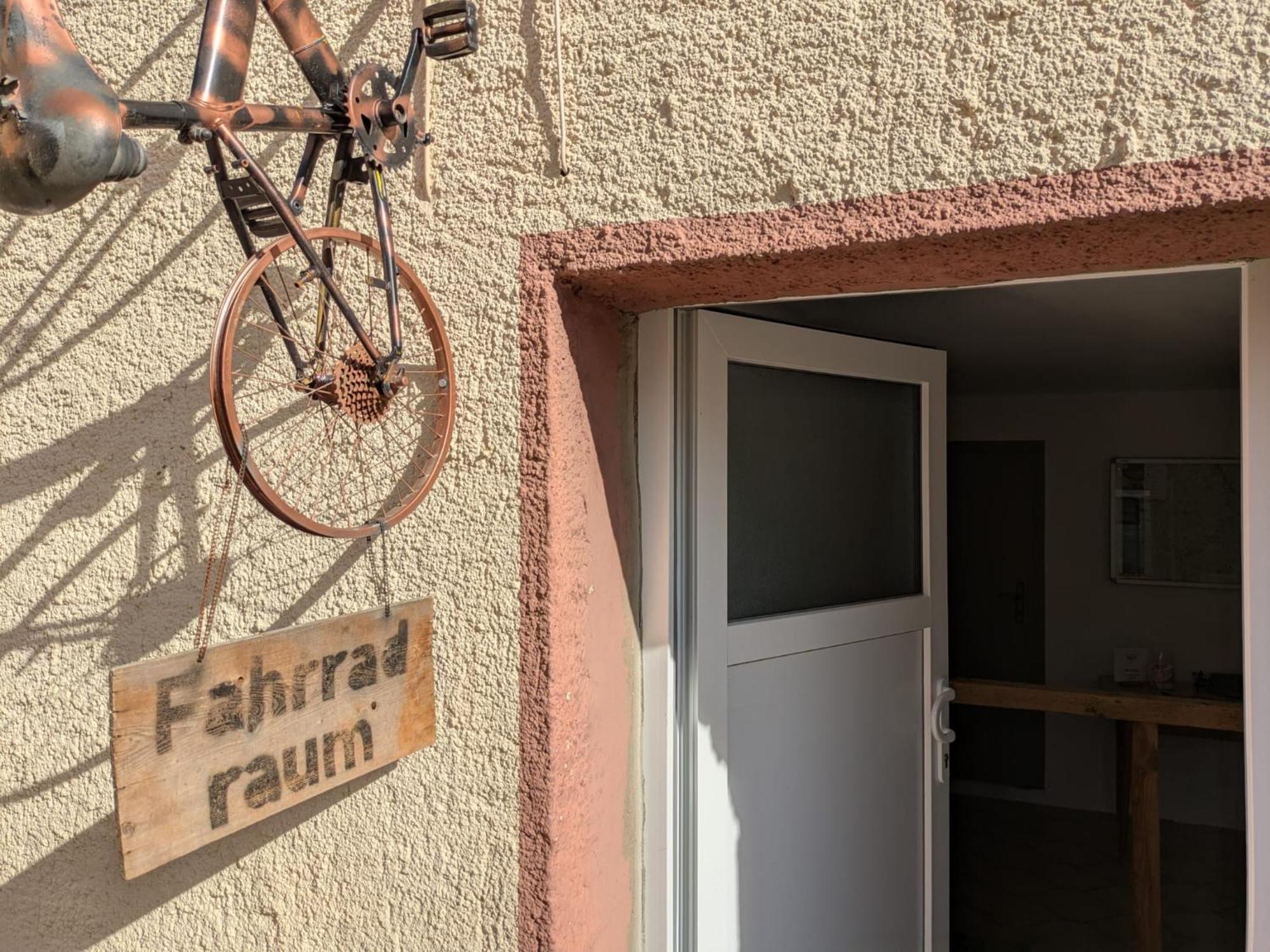 Hotel & Restaurant Bruehler Hof Wintrich Zewnętrze zdjęcie